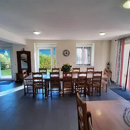 Des Ruisseaux Hébergement de vacances Riotord