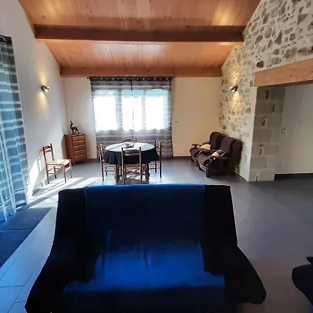 Des Ruisseaux Hébergement de vacances *